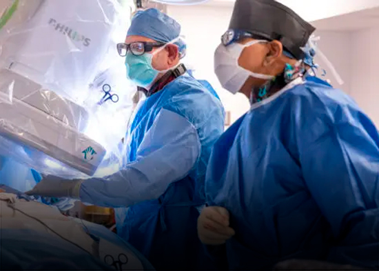 Realizan el primer implante del mundo de terapias combinadas para insuficiencia cardíaca