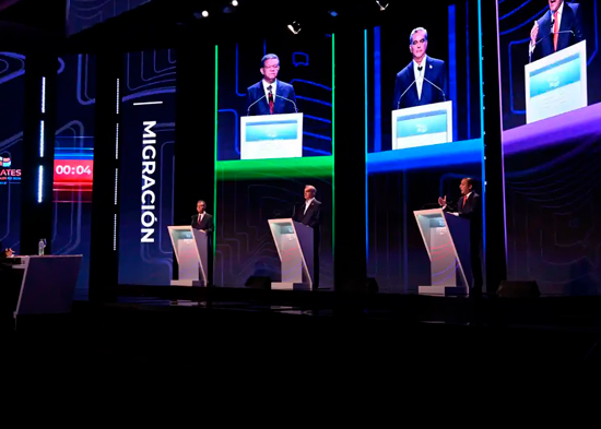 Candidatos presidenciales defienden sus propuestas en debate