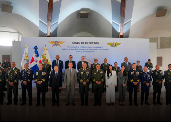 En el Ministerio de Defensa expertos analizan el rol estratégico de la industria militar