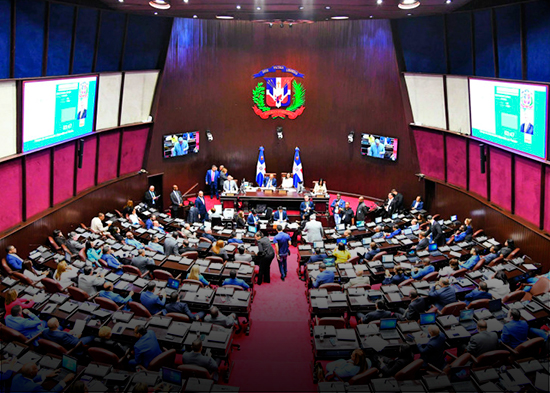 Senado aprueba reforma laboral sin tocar la cesantía, ahora vuelve la Cámara de Diputados