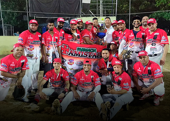 Farmacia Amistad conquista campeonato del Torneo Interempresarial de Sóftbol Duarte 2025