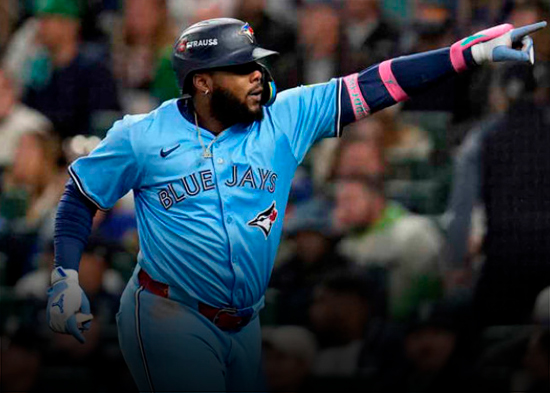 Vladimir Guerrero Jr vuelve a jonronear y los Azulejos superan a Marineros e igualan la serie
