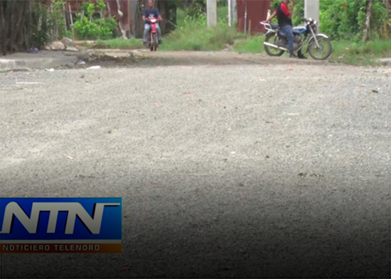 Denuncian paralización de trabajos de calles en sector Mama Tingo SFM