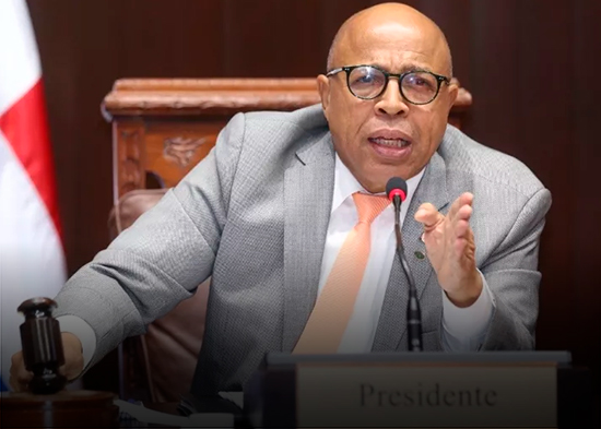 Incendio afecta despacho del presidente de la Cámara de Diputados