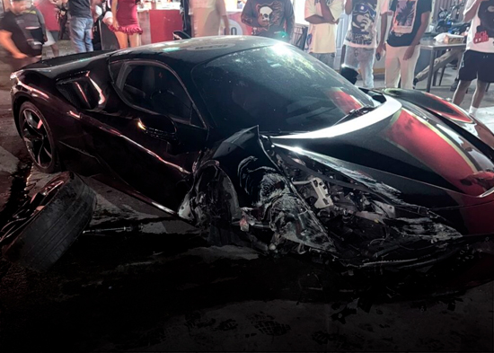 El Alfa sufre accidente de tránsito en la avenida Tiradentes; se encuentra estable