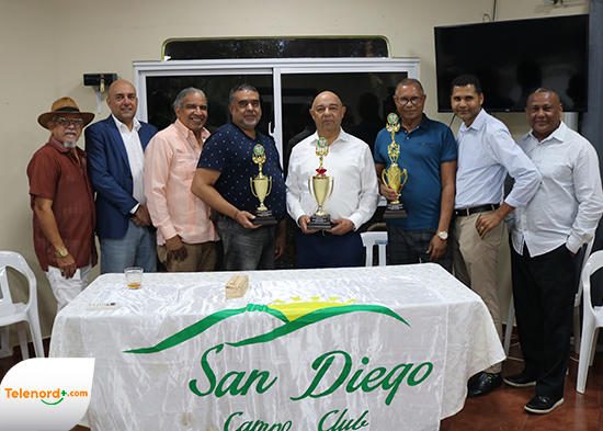 Celebran premiación del IX torneo de dominó del Campo Club San Diego