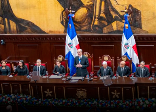 Luis Abinader sobre corrupción y Senasa: "Tendrán que devolver hasta el último peso de lo robado"