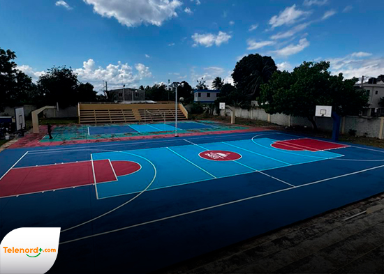 INEFI realiza remozamiento de espacios deportivos en Escuela Lorenzo Burgos SFM  