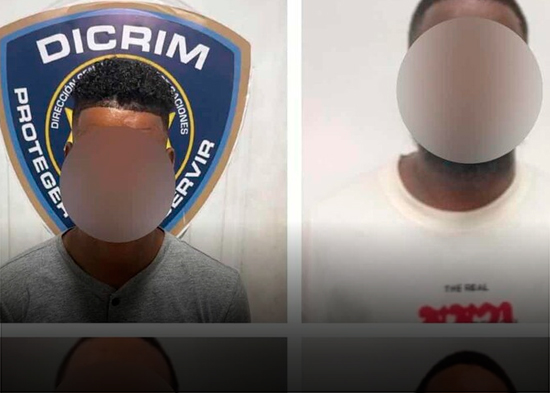Policía apresa a cuatro acusados de extorsión y fraude con tarjetas