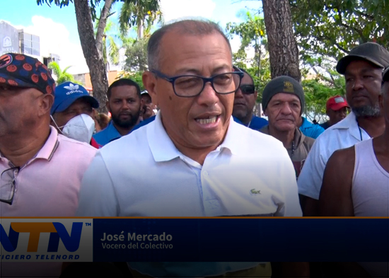 Realizan piquete frente al ayuntamiento de SFM y la Gobernación de Duarte en reclamo de demandas