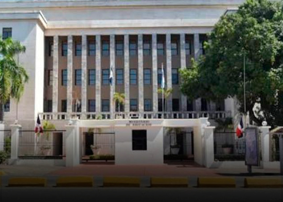 Minerd pide a centros educativos suspender docencia en provincias con alto riesgo de inundaciones