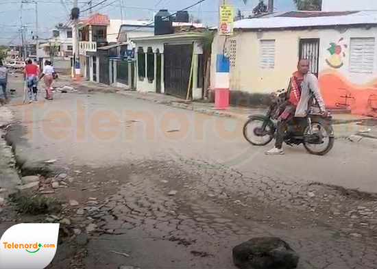“Si el diálogo está dormido, que lo dejen dormido, que no lo despierten” dice dirigente durante protesta