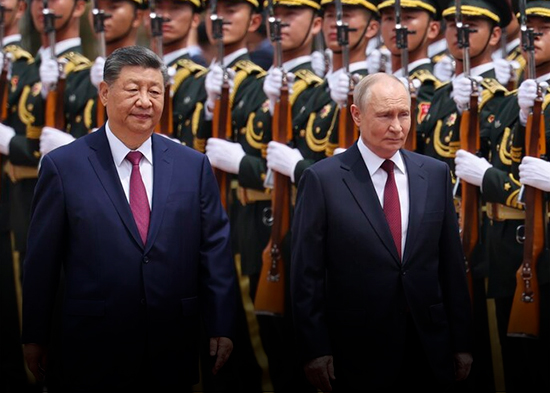 Xi recibe a Putin en Pekín seis días después de la visita de Trump