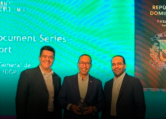 Pasaporte electrónico dominicano recibe premio regional