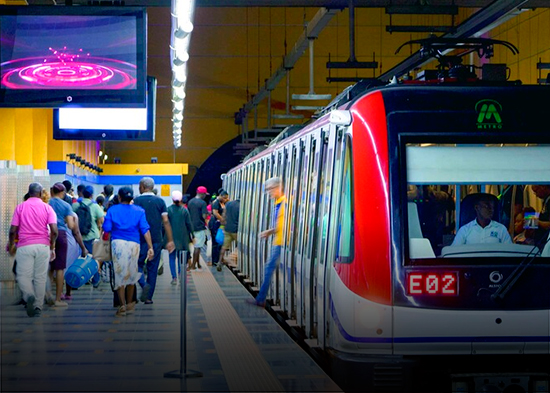 Hombre ingresa a las vías del Metro cuando tren entraba al andén; recibe asistencia médica