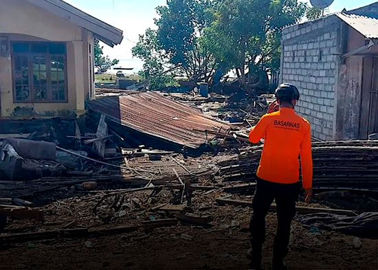Suben a 53 los muertos y a 135 los heridos tras el terremoto de magnitud de 7,7 en Indonesia